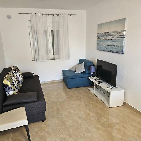 Apartmani Paula Vodice Luaran gambar