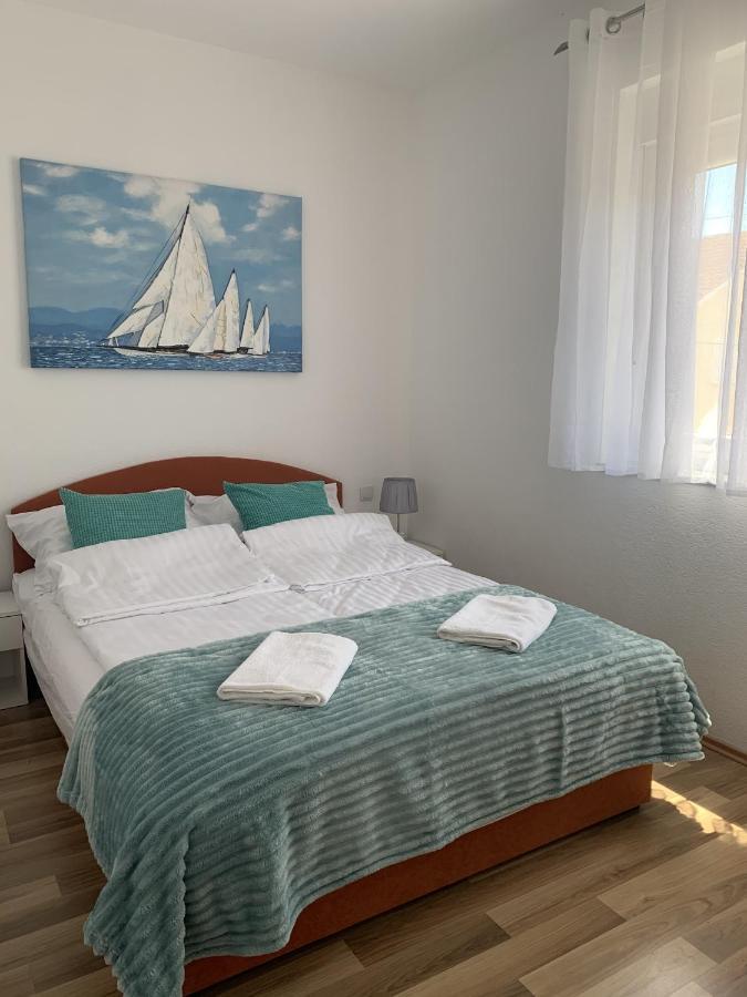 Apartmani Paula Vodice Luaran gambar