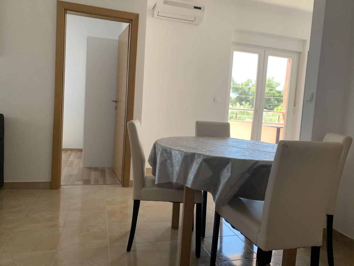Apartmani Paula Vodice Luaran gambar